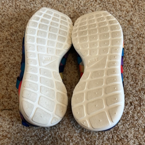 Nike Shoes - Picture 2 of 2